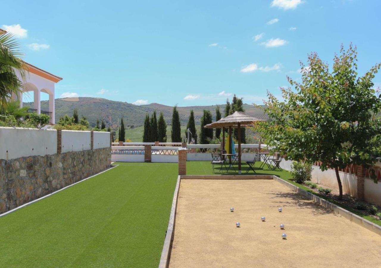 Spacious Villa With Exceptional Views In Malaga Касарабонела Экстерьер фото