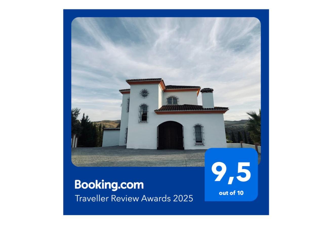Spacious Villa With Exceptional Views In Malaga Касарабонела Экстерьер фото