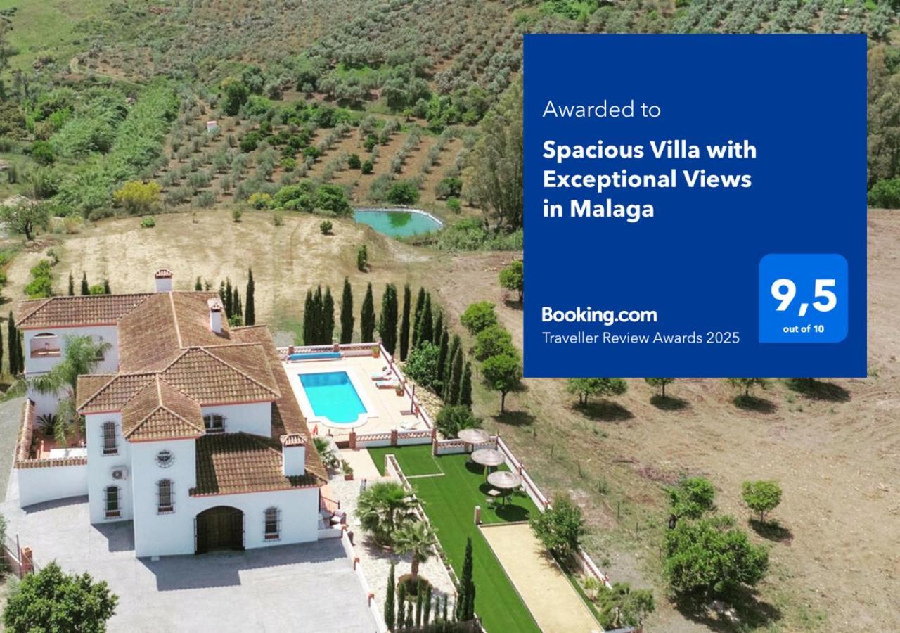 Spacious Villa With Exceptional Views In Malaga Касарабонела Экстерьер фото